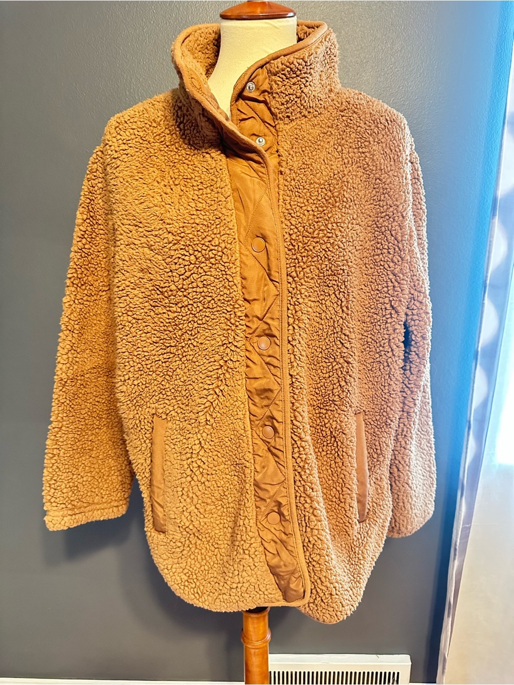 Member’s Mark Cozy Sherpa Jacket XXL Cognac Snap Front Dolphin Hem